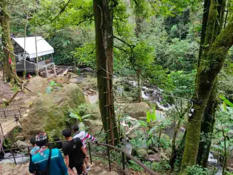 De' Valley Waterfall Ciwidey Valley Resort