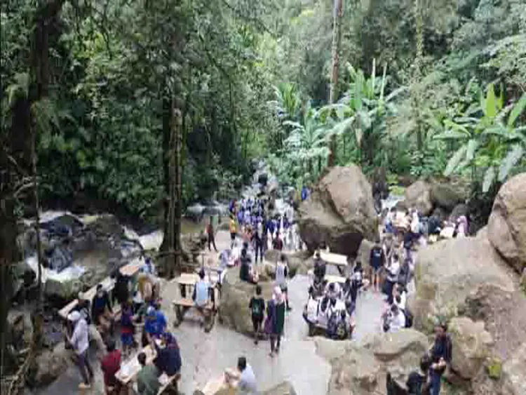 De' Valley Waterfall Ciwidey Valley Resort
