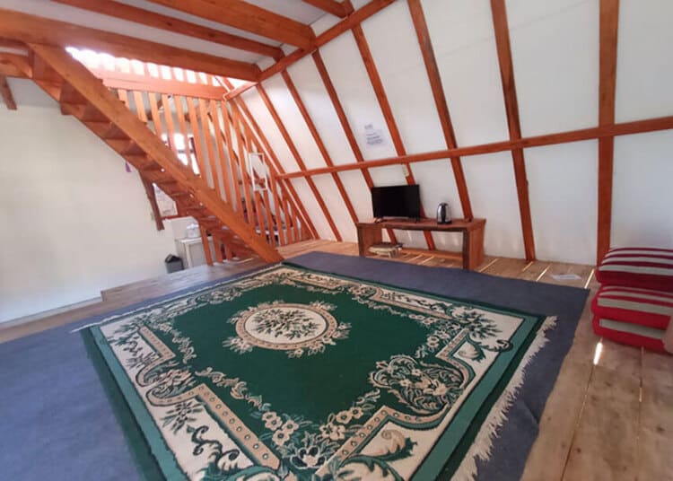 villa santung dusun strawberry walini